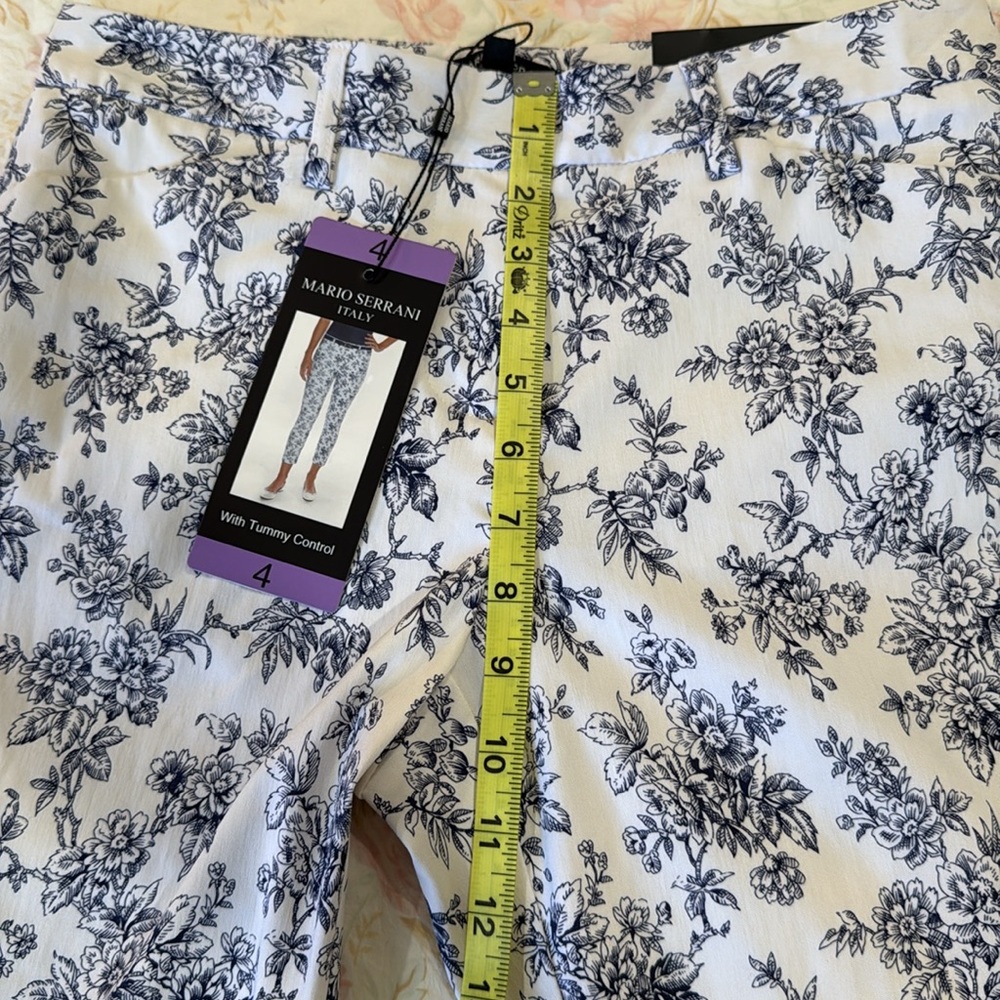 NWT Mario Serrani Floral Print Pants w Tummy Control Size 4 x 27 - Picture 6 of 14